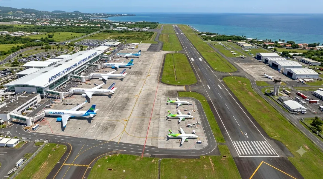 Vue aérienne aéroport Aimé Césaire